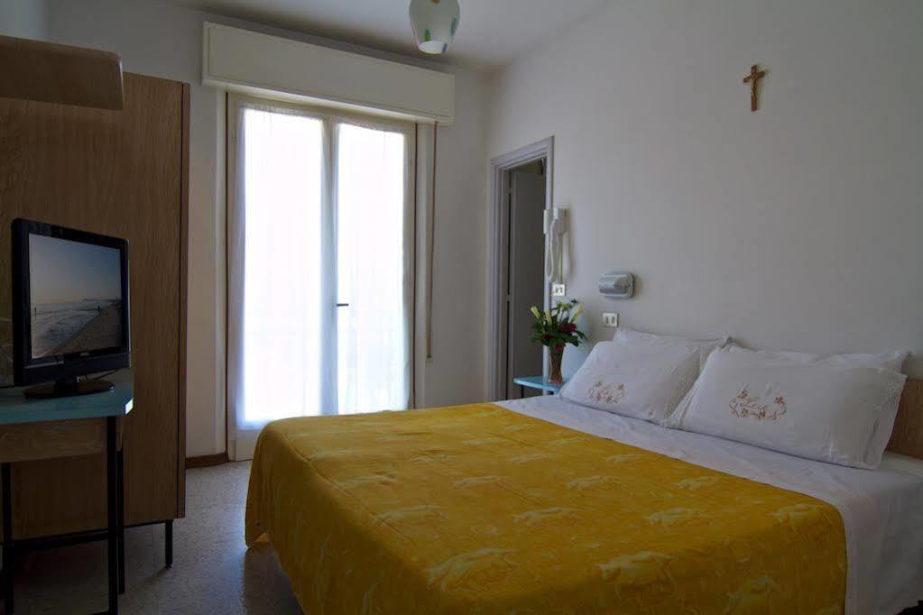 Hotel Villa Tua ริชโชเน ภายนอก รูปภาพ